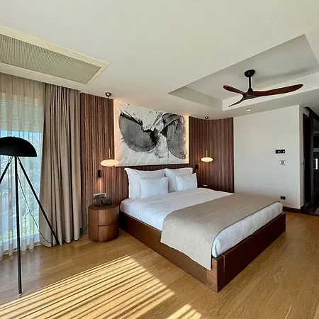 Mavilu Luxury Hotell *