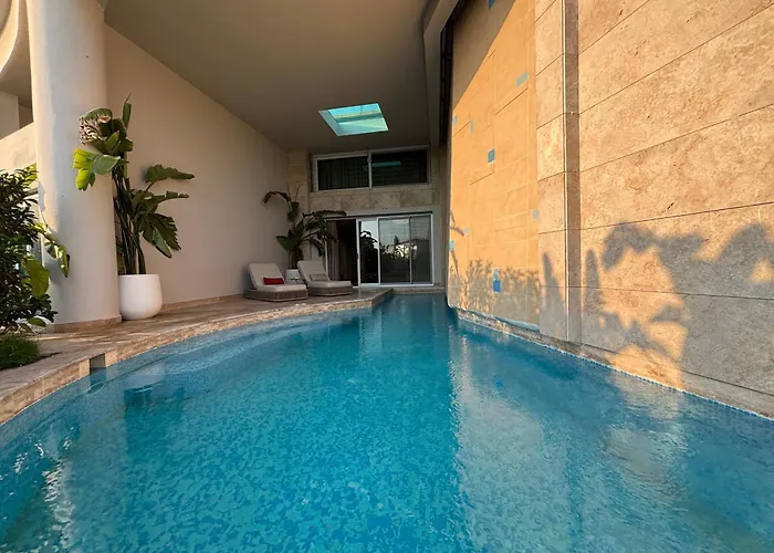 מלון Mavilu Luxury