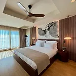 Mavilu Luxury فندق