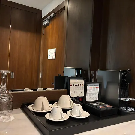 ホテル Mavilu Luxury
