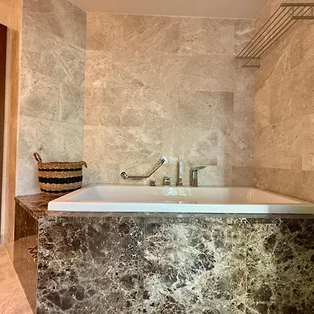 Mavilu Luxury *